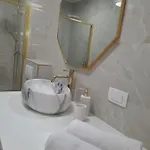 Bella Luxury Sali