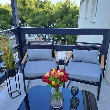 Bella Luxury * Сали