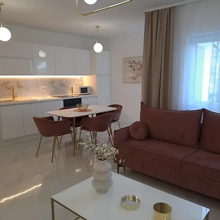Bella Luxury *
